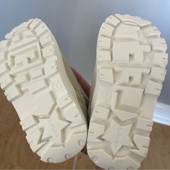 Carter's Girl's Betony Ankle Boots Khaki Winter Outdoor Shoes Booties Skiing - Picture 7 of 8